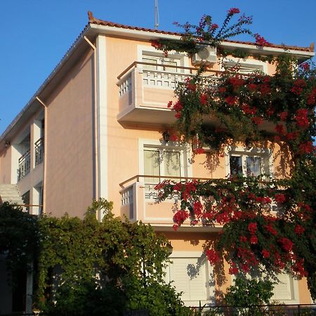 Theodora Studios & Apartments Skala  Екстер'єр фото
