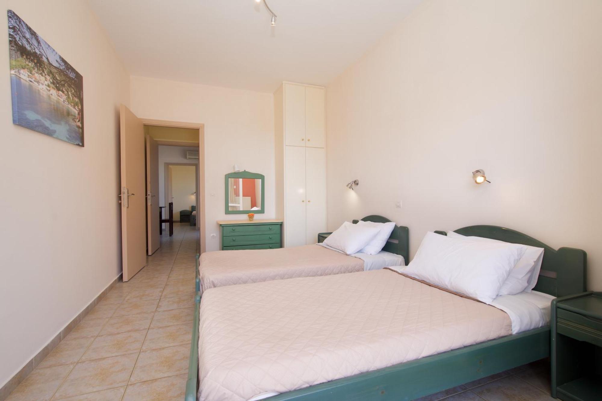 Theodora Studios & Apartments Skala  Екстер'єр фото