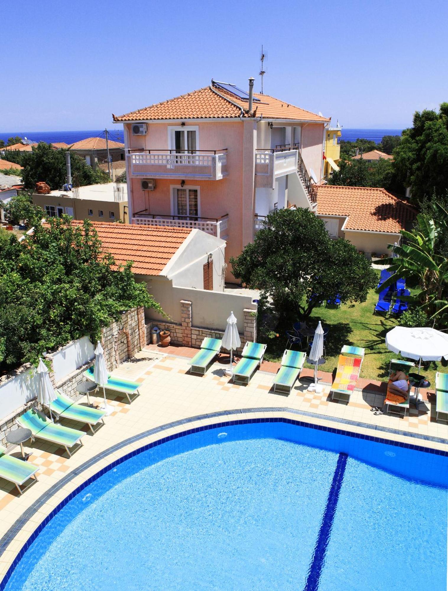 Theodora Studios & Apartments Skala  Екстер'єр фото